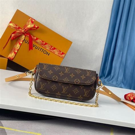 louis vuitton wallet on chain animals|Louis Vuitton ivy woc.